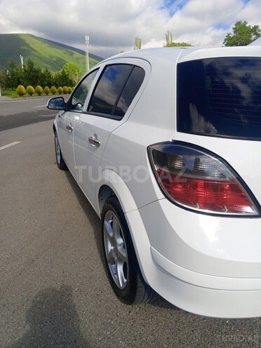 Opel Astra-12