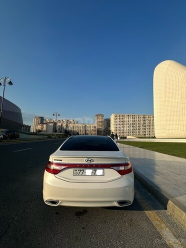 Hyundai Azera-2