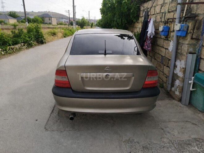 Opel Vectra-2