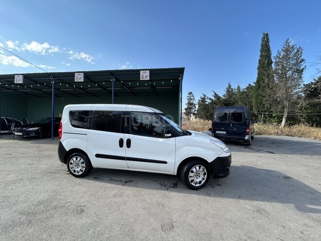 Fiat Doblo-4