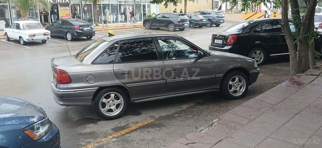 Opel Astra-6
