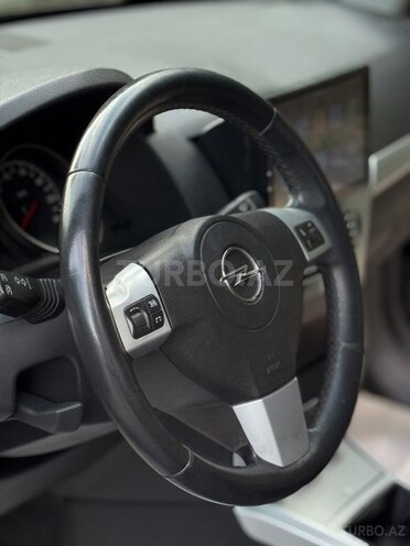 Opel Astra-8