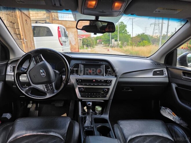 Hyundai Sonata-2