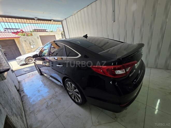 Hyundai Sonata-4