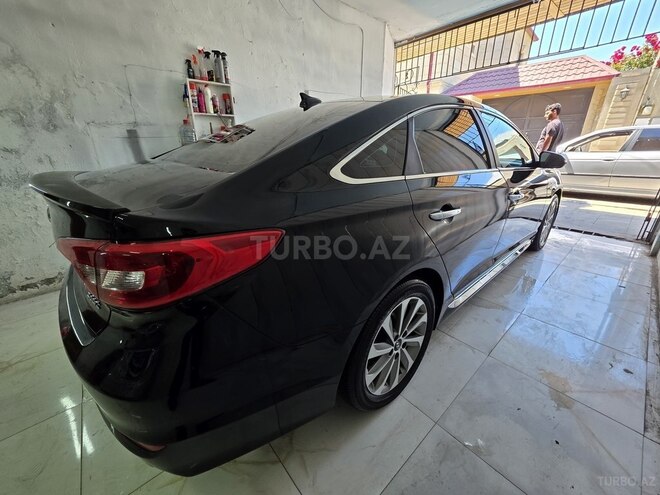 Hyundai Sonata-5