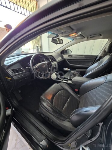 Hyundai Sonata-11