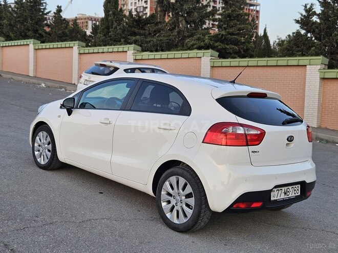 Kia Rio-5
