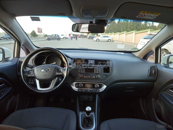 Kia Rio-8