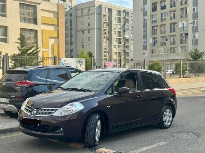 Nissan Tiida-7