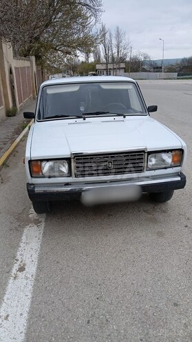 LADA (VAZ) 2107-1