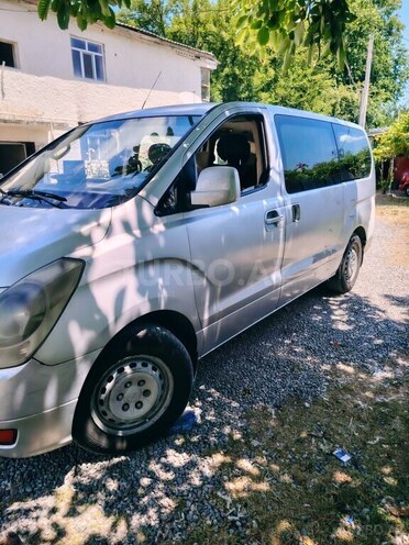 Hyundai H-1-3