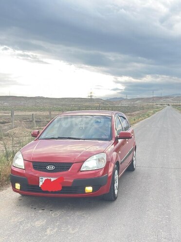 Kia Rio-1