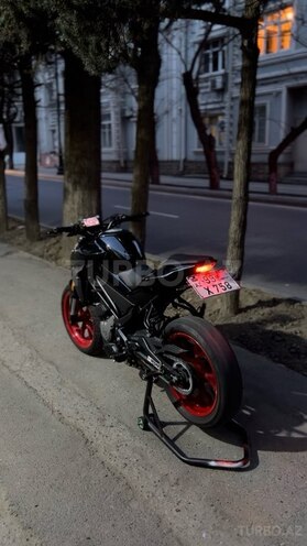 CFMOTO 300 NK-4