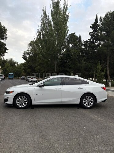 Chevrolet Malibu-8
