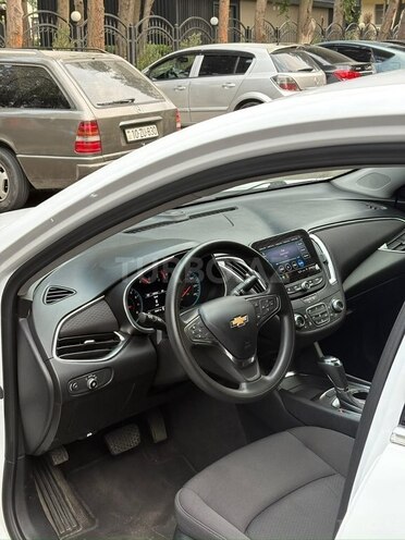 Chevrolet Malibu-10