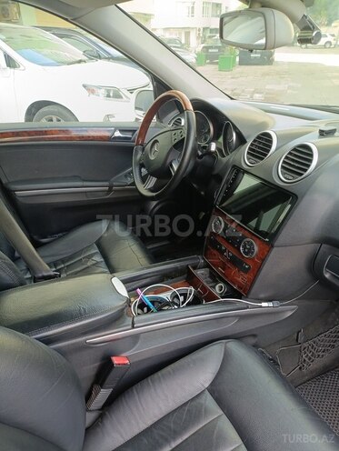 Mercedes ML 350 4MATIC-8