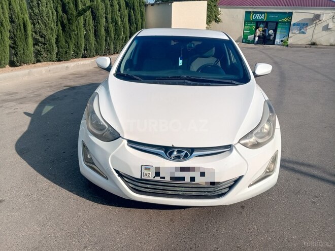 Hyundai Elantra-1