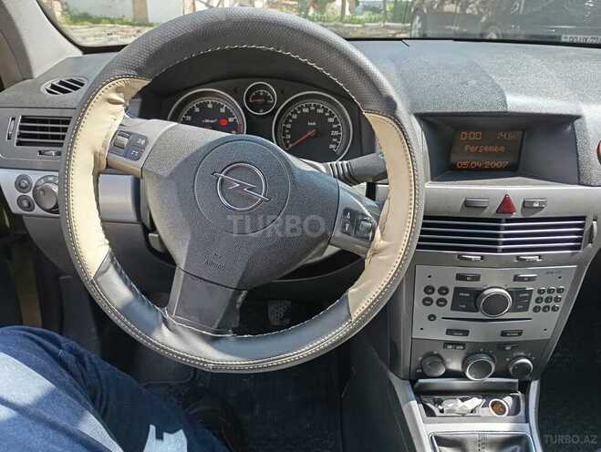 Opel Astra-11
