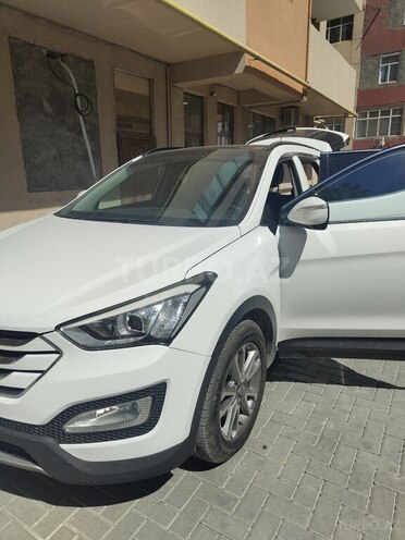 Hyundai Santa Fe-5