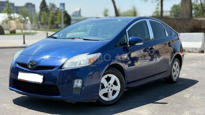 Toyota Prius-3