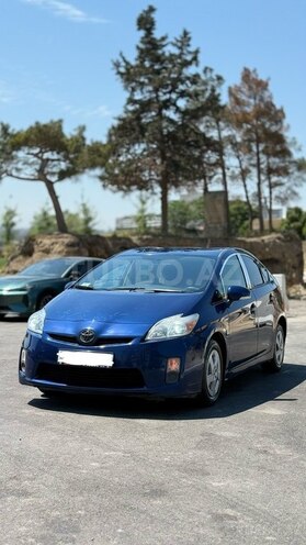 Toyota Prius-8