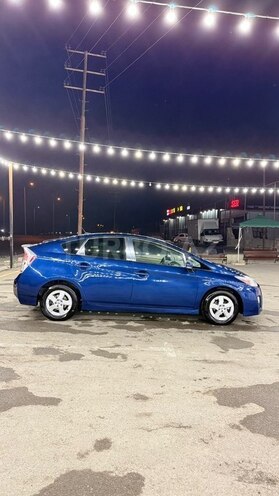 Toyota Prius-19