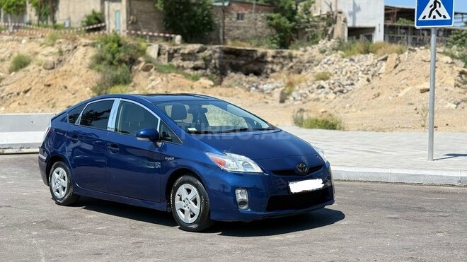 Toyota Prius-5