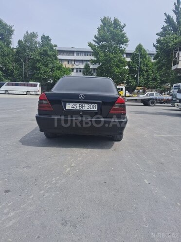 Mercedes C 200-2