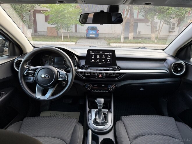 Kia Forte-10