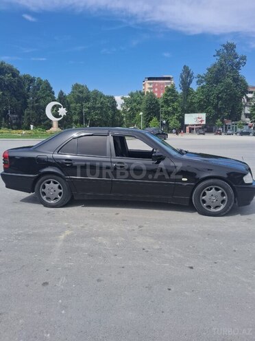Mercedes C 200-7