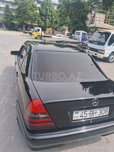 Mercedes C 200-12