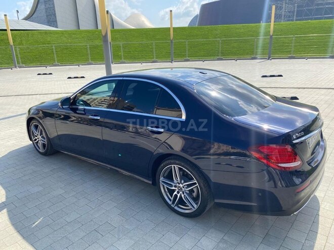 Mercedes E 300-7