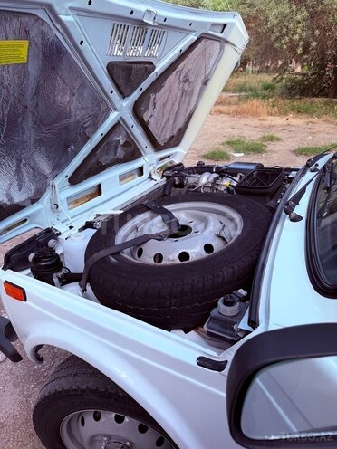 LADA (VAZ) Niva-17