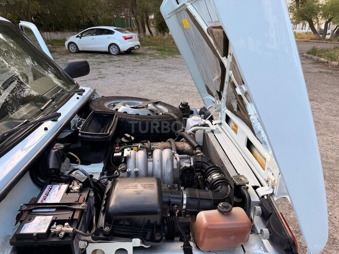LADA (VAZ) Niva-9
