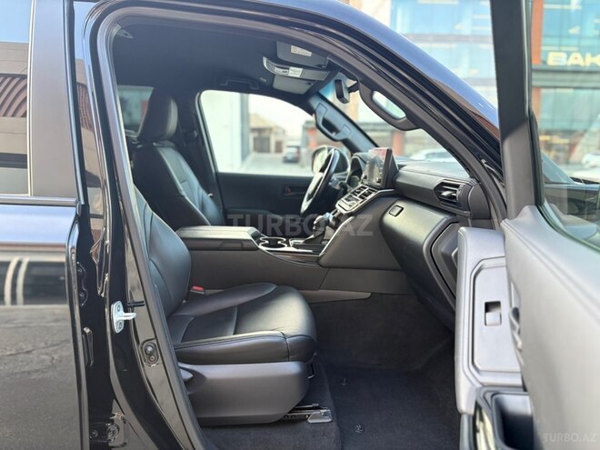 Toyota Land Cruiser-8