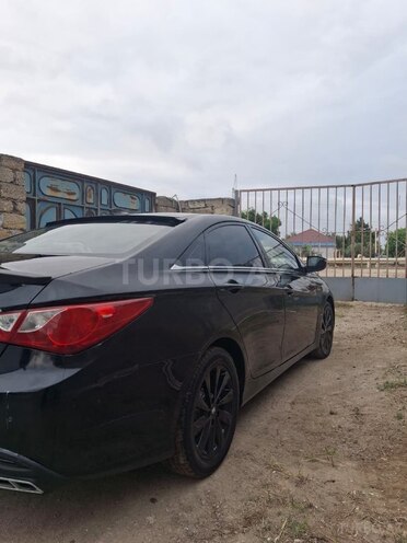 Hyundai Sonata-5