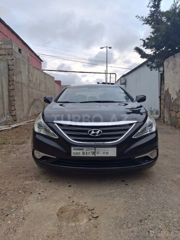 Hyundai Sonata-1