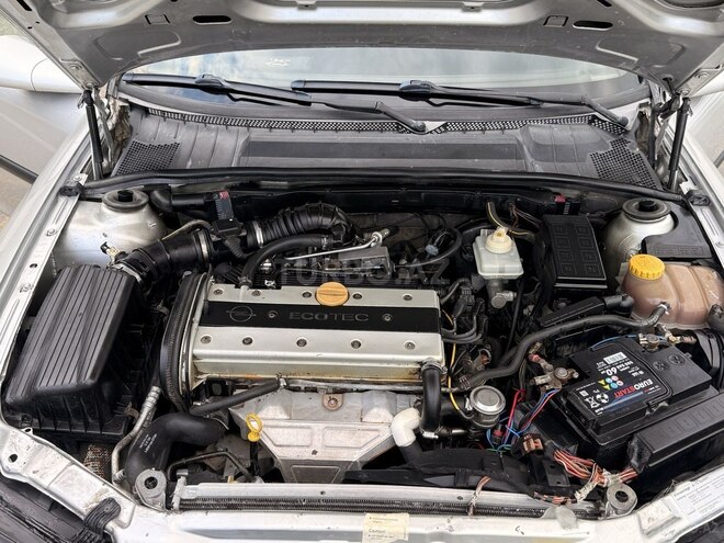 Opel Vectra-16