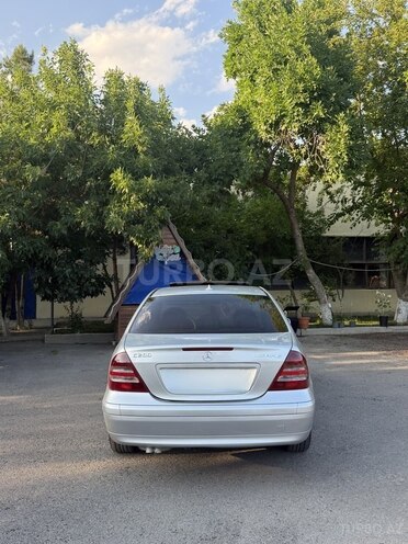 Mercedes C 200-6