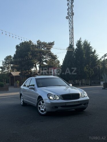 Mercedes C 200-11
