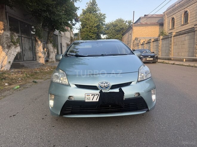 Toyota Prius-1