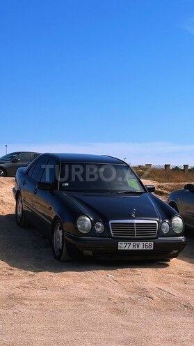 Mercedes E 230-2