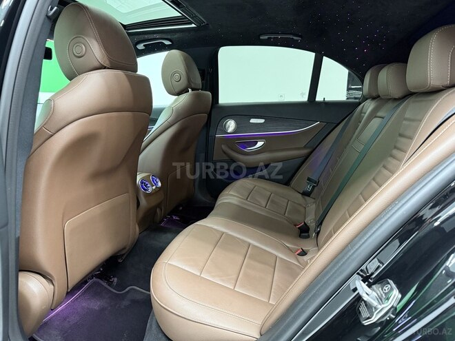 Mercedes E 220 d-13