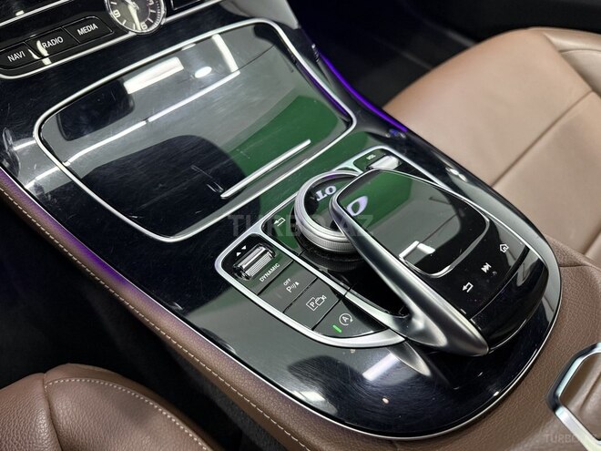 Mercedes E 220 d-16