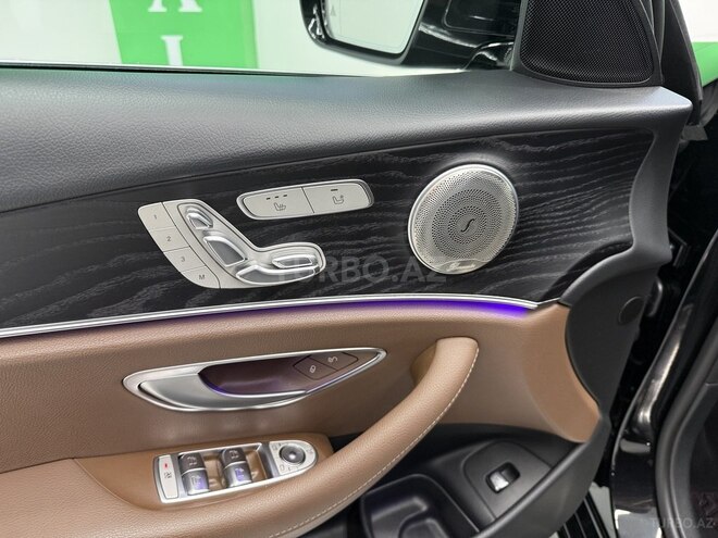 Mercedes E 220 d-14
