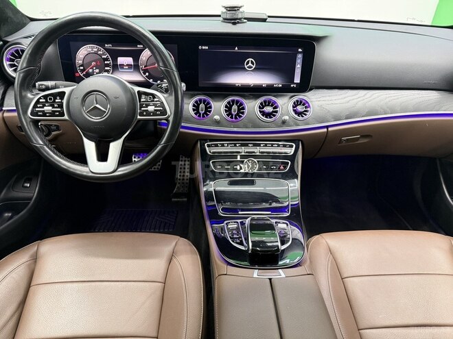 Mercedes E 220 d-9