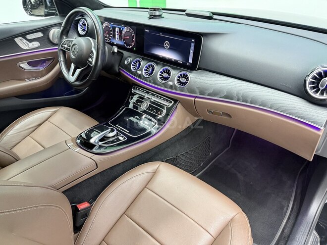 Mercedes E 220 d-11