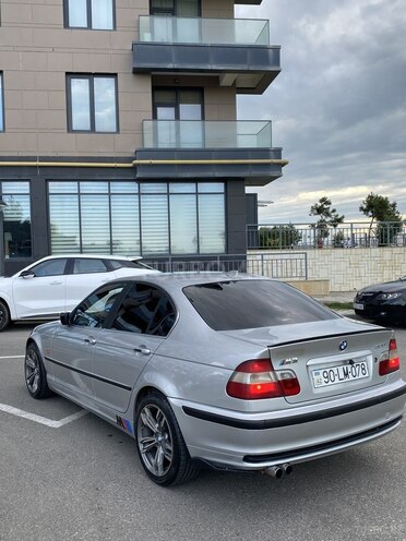 BMW 320-7