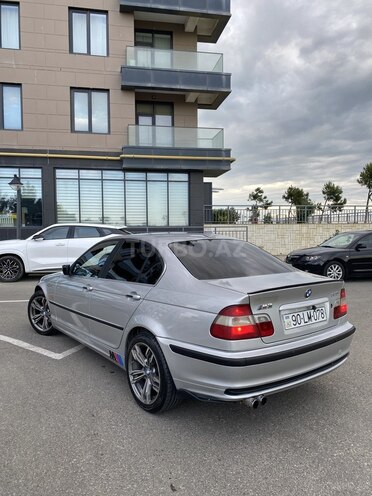 BMW 320-9