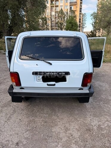 LADA (VAZ) Niva-18